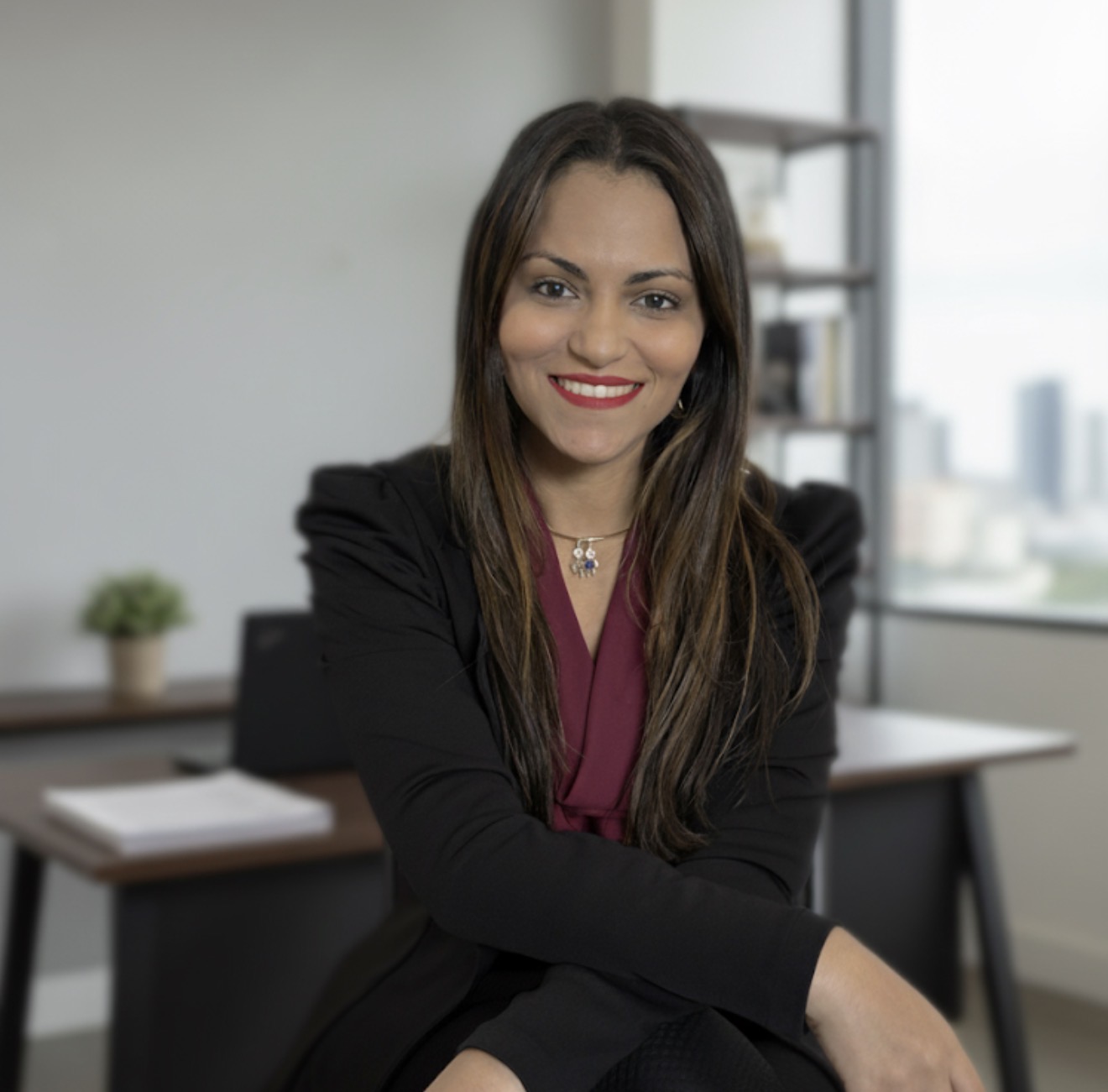 Dra. Rafaelle Walburgo Silva - Advogada Previdenciária